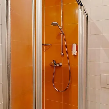 فندق Zur Linde Schonungen